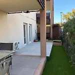 65m2 Avec Piscine Et Rez De Jardin 80m2 * Fréjus