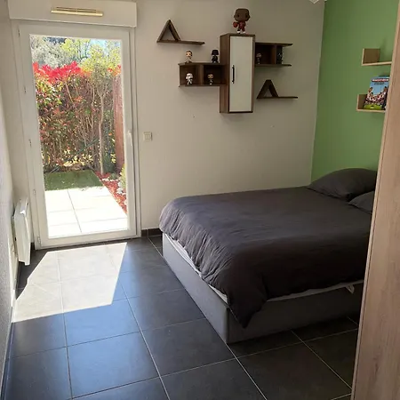 65m2 Avec Piscine Et Rez De Jardin 80m2 Appartamento *